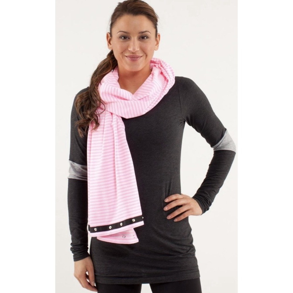 Lululemon Vinyasa Snap Button Wrap Infinity Scarf Women's Pink White Striped OS